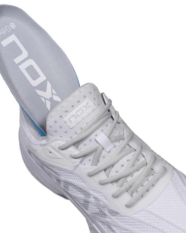 ZAPATILLAS DE PÁDEL AT10 LUX BLANCO/GRIS